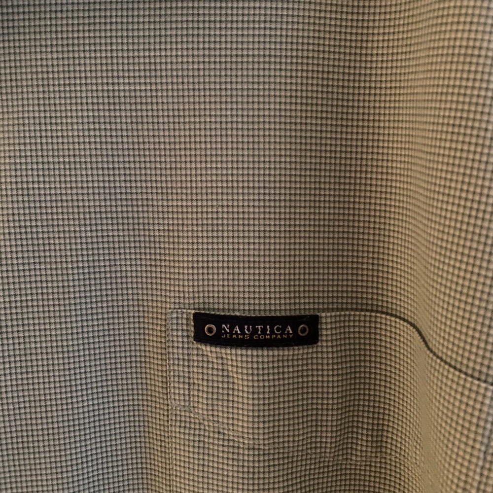 Nautica button down - Picture 3 of 4
